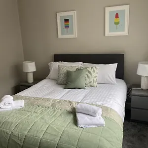 Modern 1 Bdr By Breaks Apartment Belfast